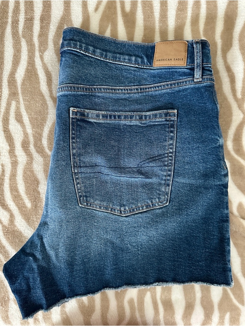 AE Women’s relaxed denim shorts